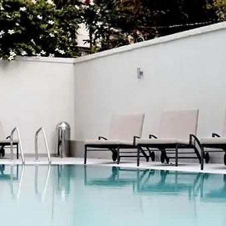 Hotel Angela Downtown 3*